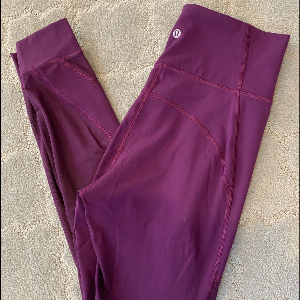 Lululemon Purple Leggings Size 8 with Mesh